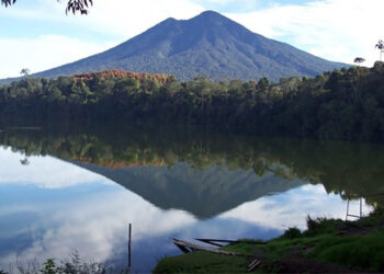 Danau Pauh Wisata Ekstrem Elok Mempesona, Tempat Gunung Masurai Bercermin