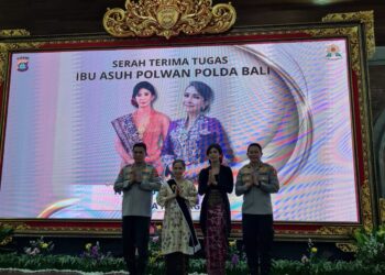 Wakapolres Kompol Putu Diah Kurniawandari Hadiri Serah Terima Ibu Asuh Polwan