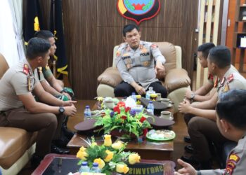 Terima Silaturahmi Siswa Taruna AKPOL dan AKMIL, Pesan Kapolres Simalungun Semoga Menjadi Inspirasi Bagi Generasi Muda   