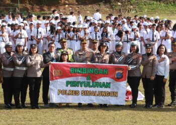 Wasbang Program Quick Wins Presisi Polres Simalungun Digelar di SMA Swasta GKPS 1 Pamatang Raya