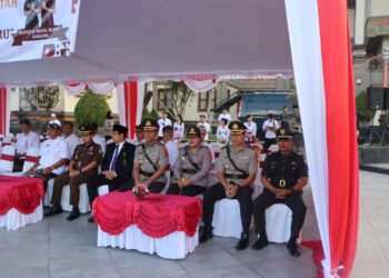 Kapolres AKBP Teguh Priyo Wasono Hadiri Upacara Peringatan Hari Jadi Ke-65 Provinsi Bali