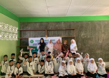 STIKesMu Lhokseumawe Bekali Edukasi PHBS Pada Siswa Siswi SD
