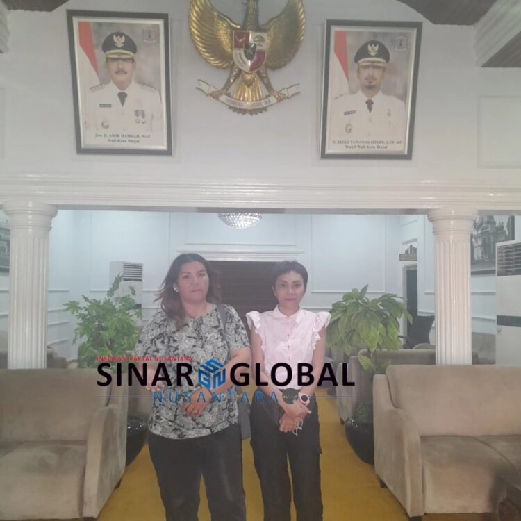Keterangan gambar: Wartawan Sinar Global Nusantara saat hendak konfirmasi di Kantor Pemerintahan Kota Binja