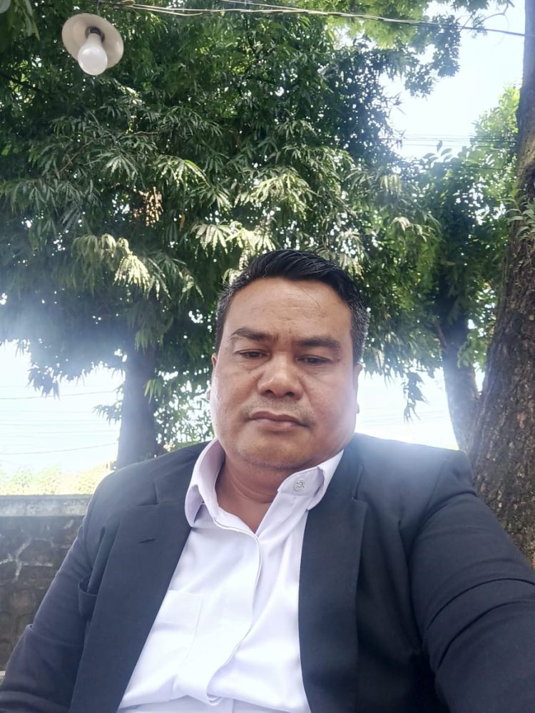 Beriman Panjaitan, selaku kuasa hukum Romi Rambe cs, menuding Polres Labuhanbatu tidak bertindak netral karena terkesan hanya memproses cepat kliennya, sementara pihak yang diduga sebagai provokator dalam insiden tersebut justru belum tersentuh hukum.